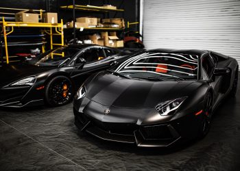 luxury vehicle marketplace UAE