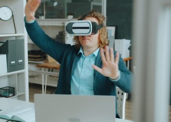 global technology trends Gulf region