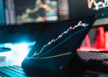 global capital flows investment UAE